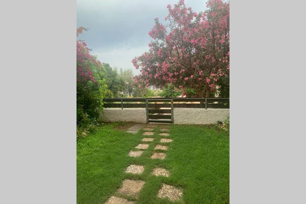 Beachfront Garden Apartment- Atlas Complex Loutraki  Luaran gambar